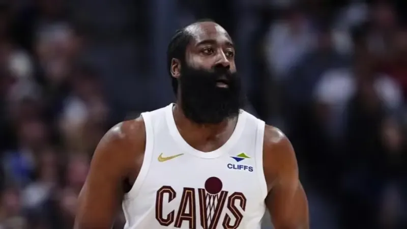 彩经网-哈登首节比赛7投2中，三分2中1得到5分2篮板2助攻